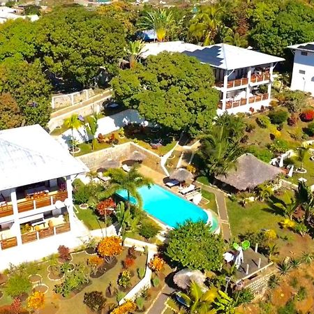 Hotel Mahita Tsara Djamandjary Екстериор снимка